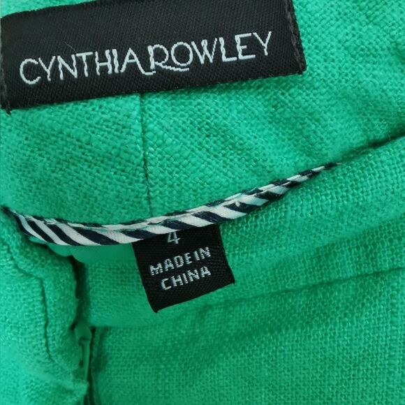 2/$40 Cynthia Rowley scalloped shorts - Picture 3 of 5